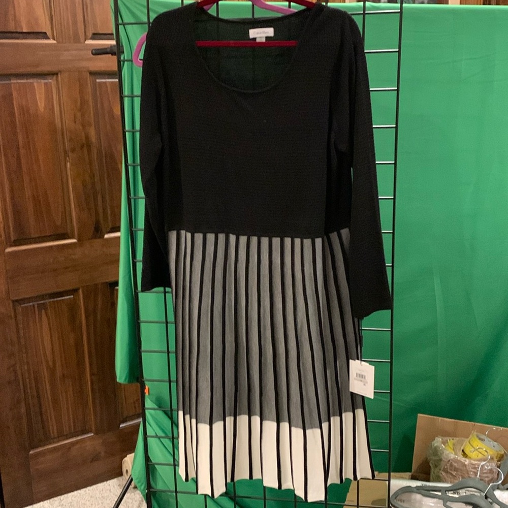 Calvin Klein long sleeve knit dress 1x black and gray and cream